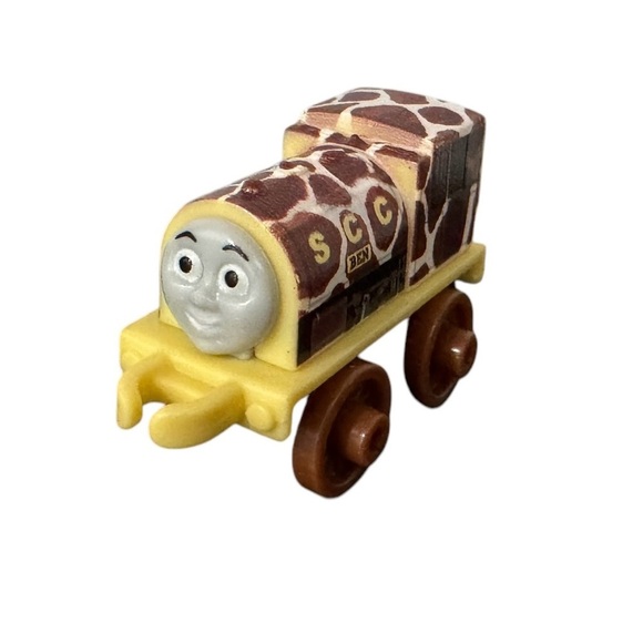 Thomas & Friends Set of 3 Mini Trains: Giraffe Ben, Spencer & Dash - Picture 3 of 6